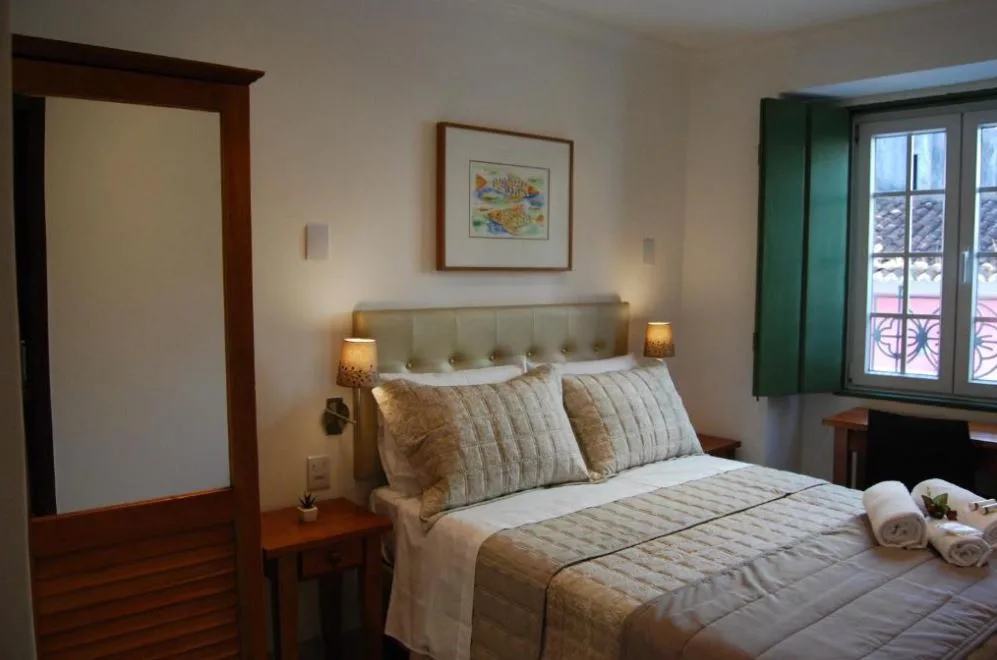 mejores-hoteles-en-salvador-brasil Vista de una habitación del Hotel Pousada Bahia Pelô