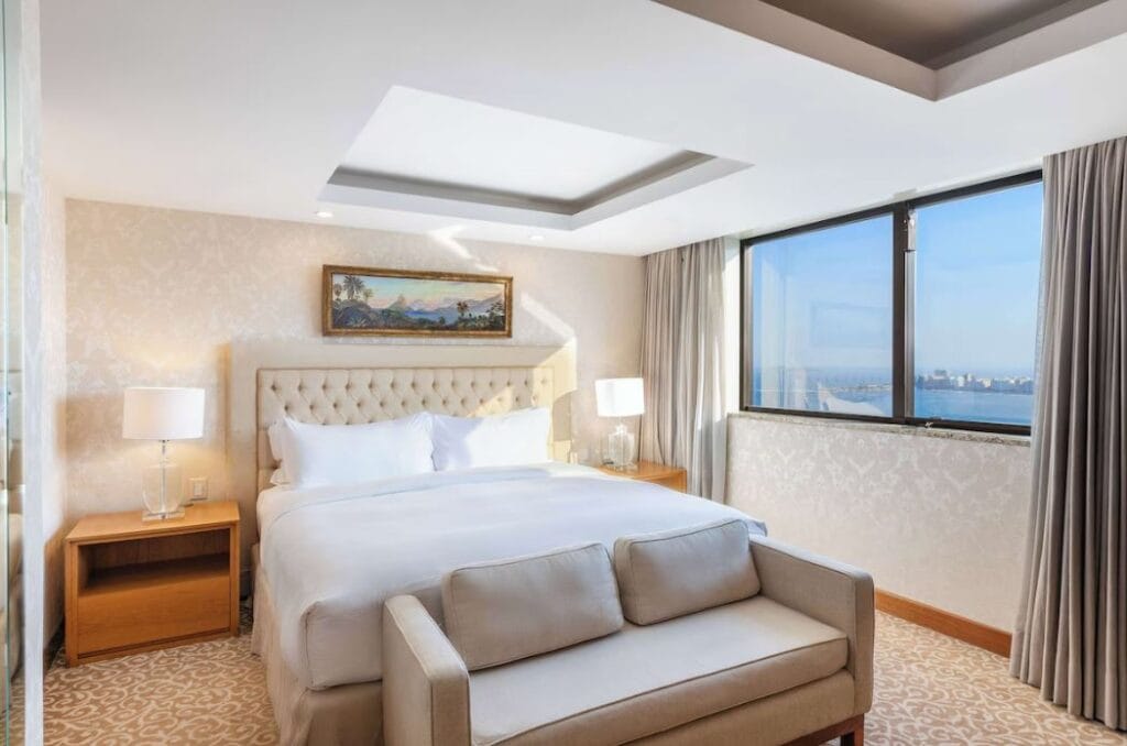luxury-hotels-in-rio-de-janeiro View of Hilton Copacabana Rio de Janeiro