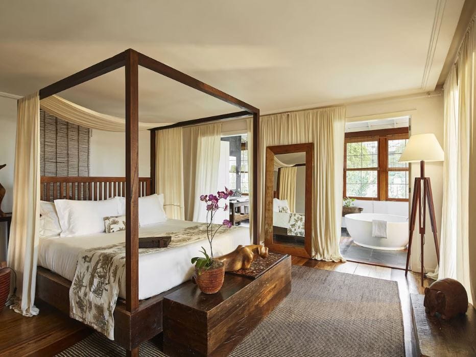 luxury-hotels-in-rio-de-janeiro View of Santa Teresa Hotel in Rio
